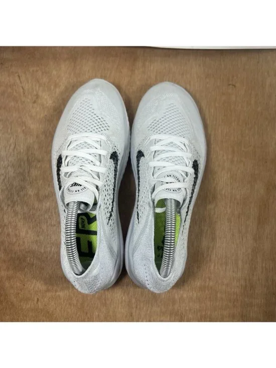 Nike Free RN Flyknit Womens Size 9.5 US White Platinum Athletic Shoes 942839-100 - Picture 5 of 9